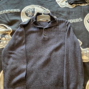 Oscar De La Renta Blue Pullover size Medium